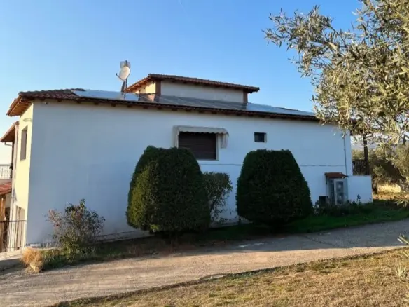 Detached House In Poligiros, Greece (350 M²)