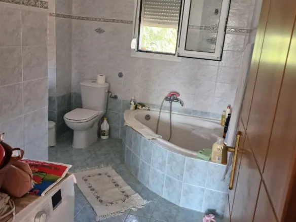 3-bedroom Detached House In Poligiros, Greece (92 M²)