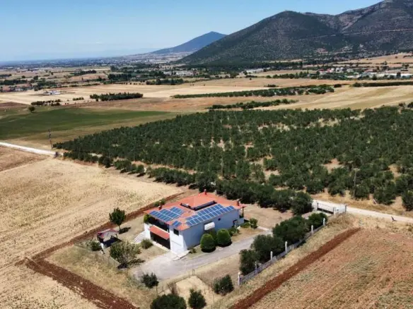 Detached House In Poligiros, Greece (350 M²)