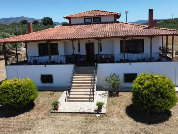 Detached House In Poligiros, Greece (350 M²)