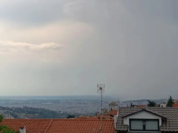 For Sale Land 889 M² In Thessaloniki