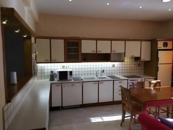 Detached House 285 M² In The Suburbs Of Thessaloniki