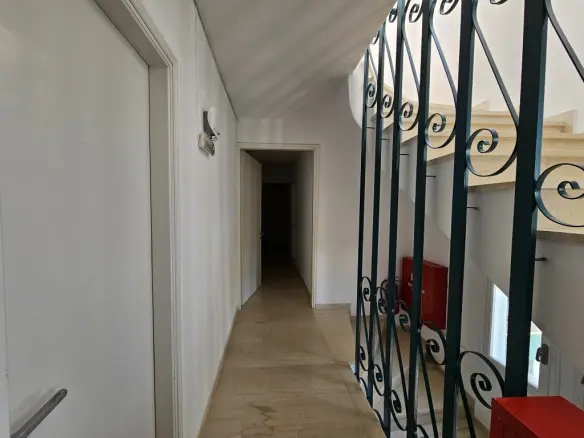 Building In Agios Nikolaos, Greece (1.240 M²)