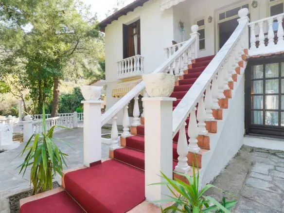 Villa 280 M² On The Island Of Thassos