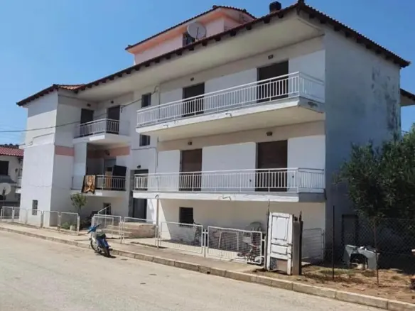 Complex In Kavala, Greece (400 M²)