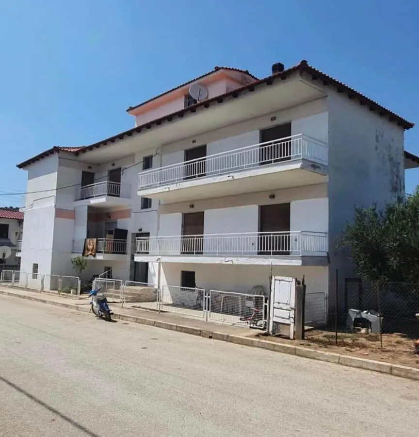 Complex In Kavala, Greece (400 M²)