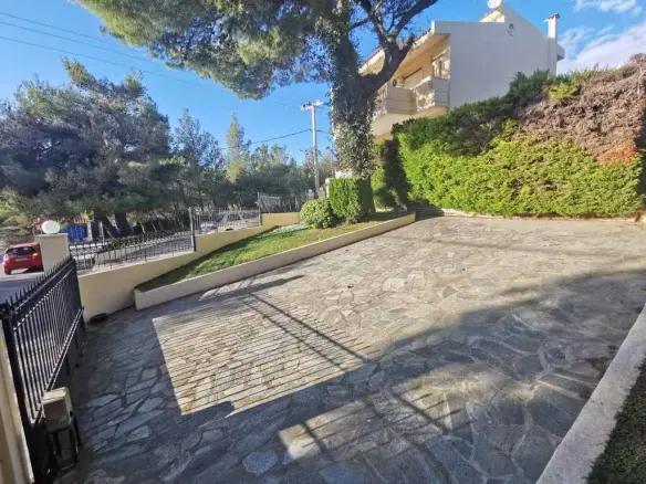 4-bedroom Detached House In Pikermi, Greece (250 M²)