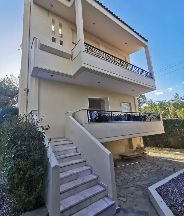4-bedroom Detached House In Pikermi, Greece (250 M²)