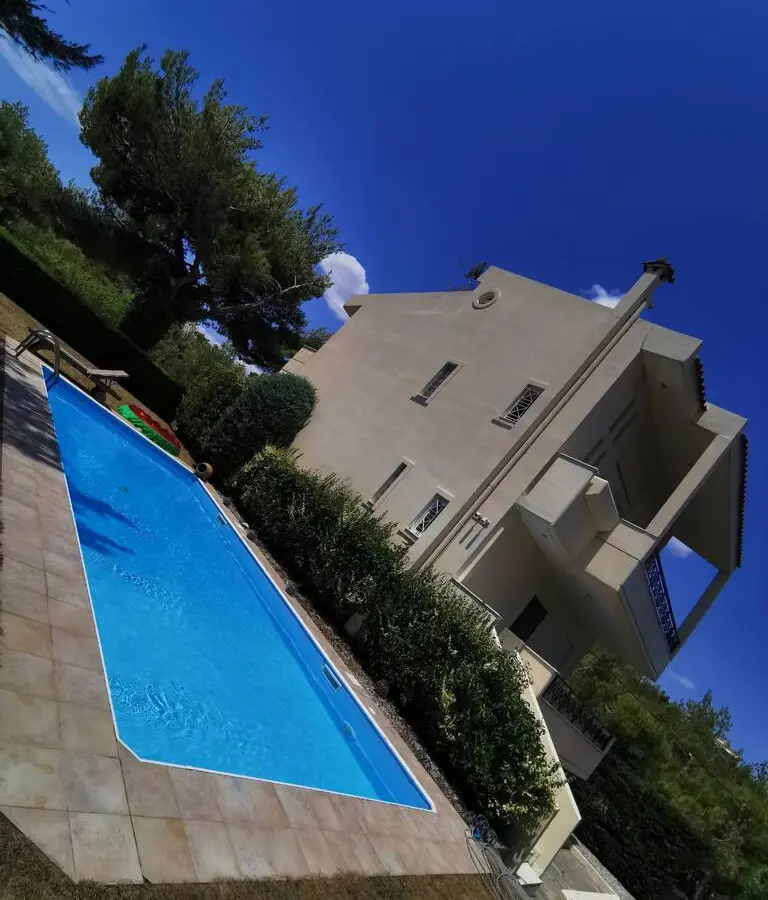 4-bedroom Detached House In Pikermi, Greece (250 M²)