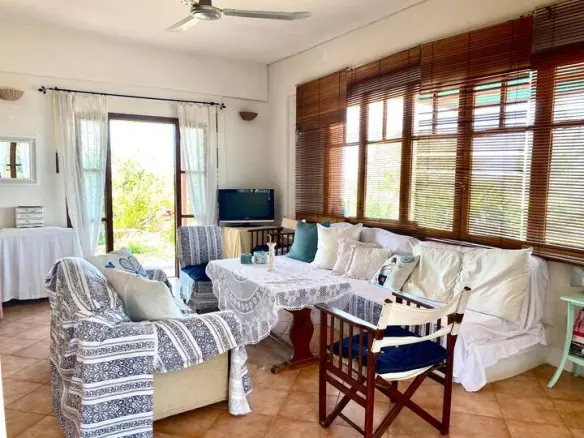 4-bedroom Detached House In Velo, Greece (269 M²)