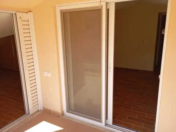 Flat In Argyroupoli, Greece (101 M²)
