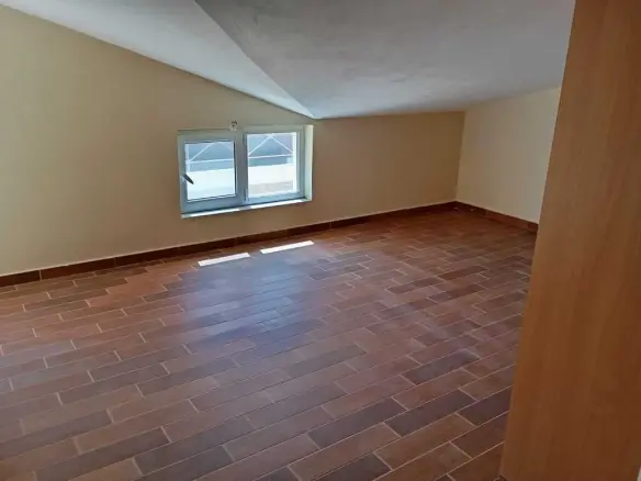 Flat In Argyroupoli, Greece (101 M²)