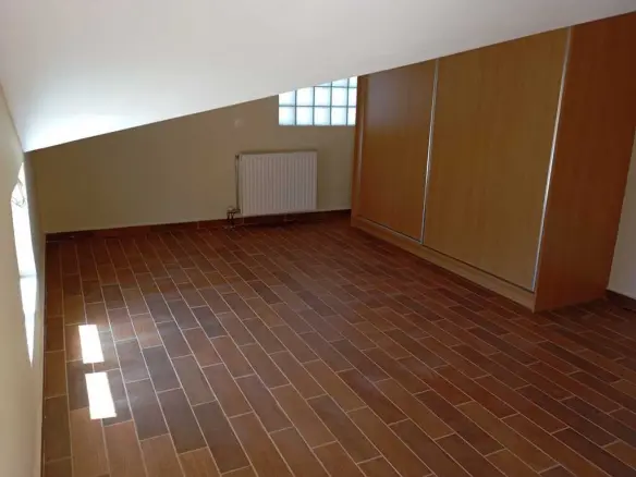Flat In Argyroupoli, Greece (101 M²)