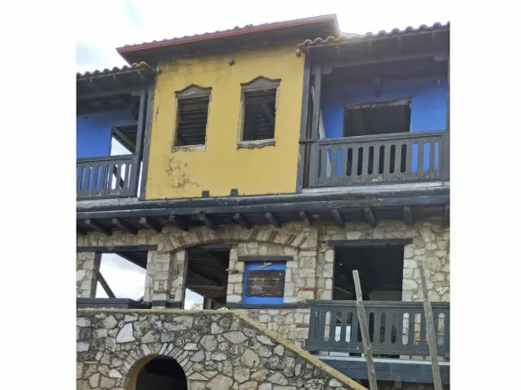 Building In Pieria, Greece (400 M²)