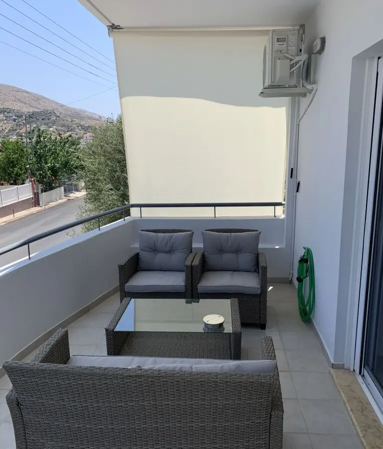 Detached House In Kalivia Thorikou, Greece (239 M²)