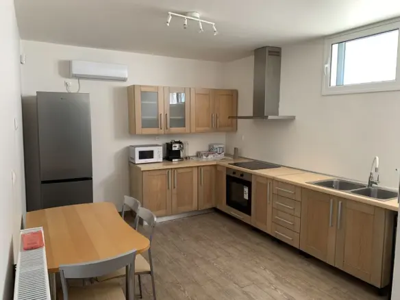 Detached House In Kalivia Thorikou, Greece (239 M²)