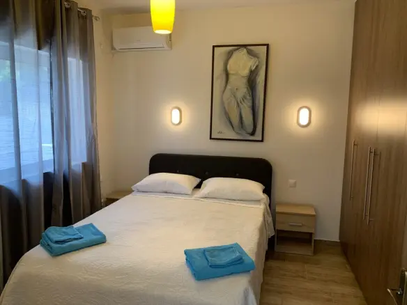 Detached House In Kalivia Thorikou, Greece (239 M²)
