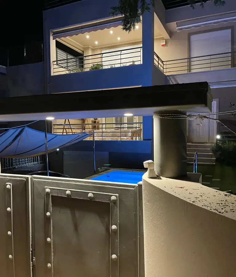 Detached House In Kalivia Thorikou, Greece (310 M²)