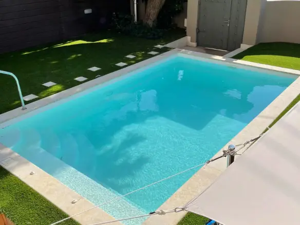 Detached House In Kalivia Thorikou, Greece (310 M²)