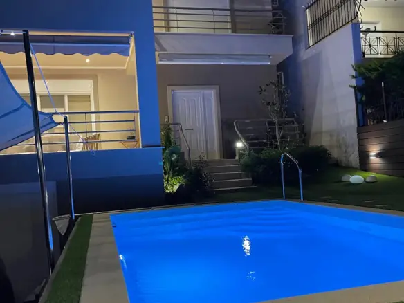 Detached House In Kalivia Thorikou, Greece (310 M²)