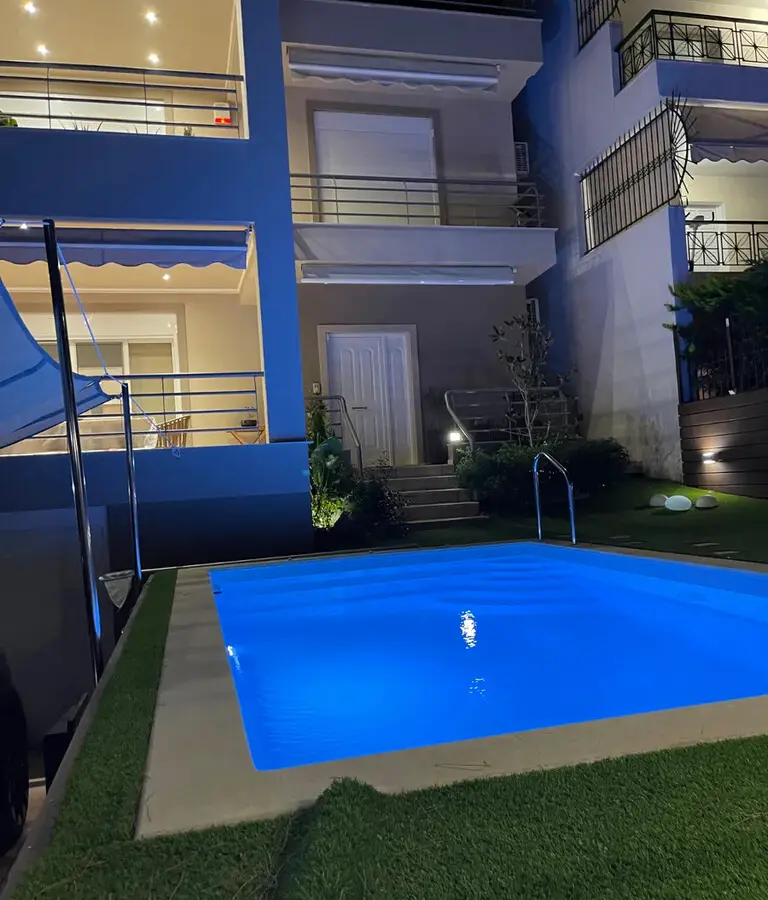 Detached House In Kalivia Thorikou, Greece (310 M²)