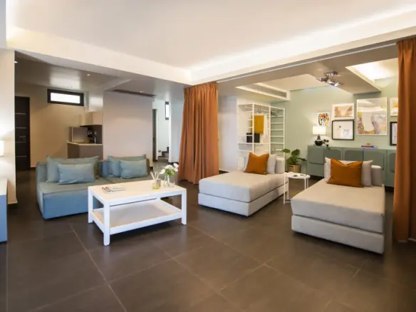3-bedroom Villa In Kalivia Thorikou, Greece (240 M²)