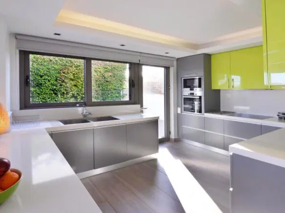 3-bedroom Villa In Kalivia Thorikou, Greece (240 M²)