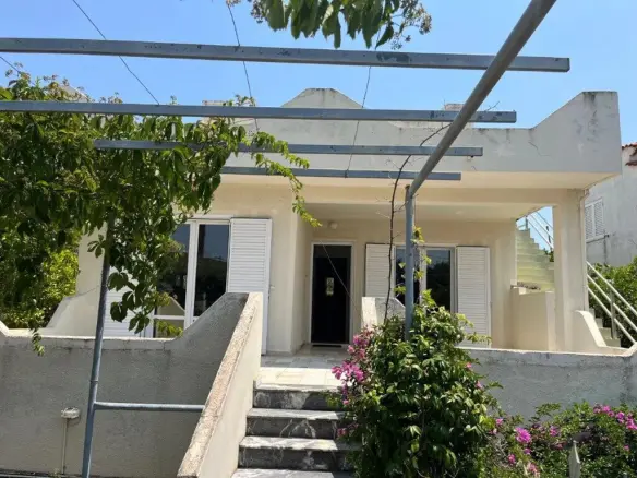 3-bedroom Detached House In Eretria, Greece (120 M²)