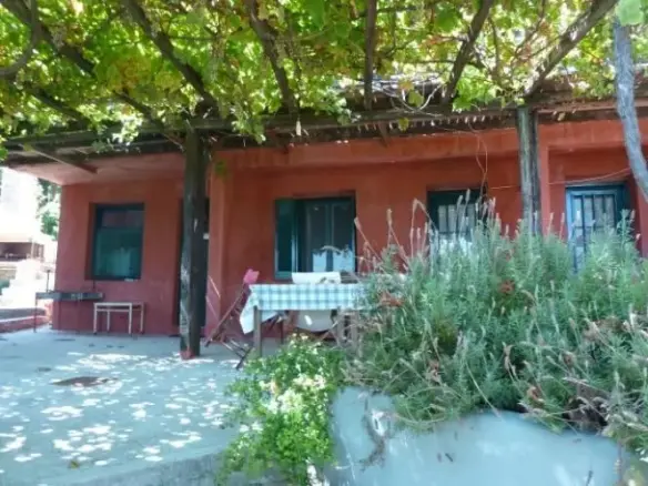 4-bedroom Detached House In Mouresi, Greece (160 M²)