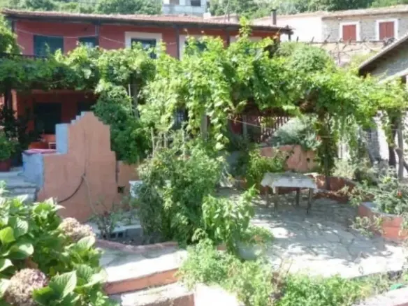 4-bedroom Detached House In Mouresi, Greece (160 M²)