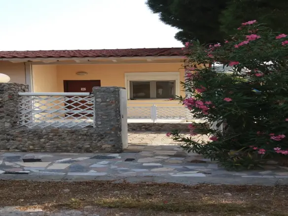 3-bedroom Detached House In Thisvi, Greece (102 M²)