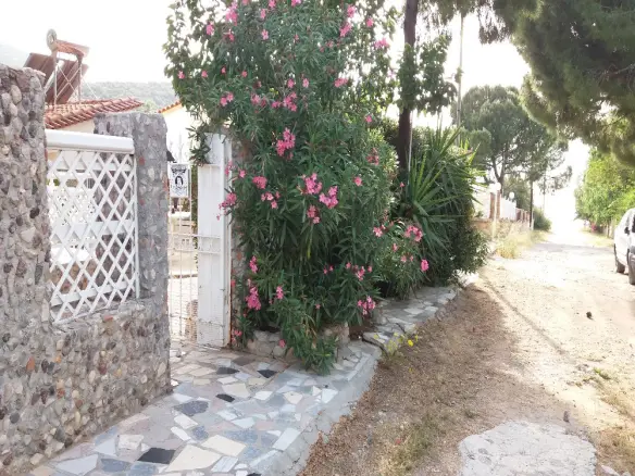 3-bedroom Detached House In Thisvi, Greece (102 M²)