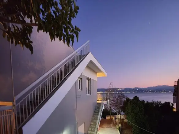 Hotel In Amarinthos, Greece (307 M²)