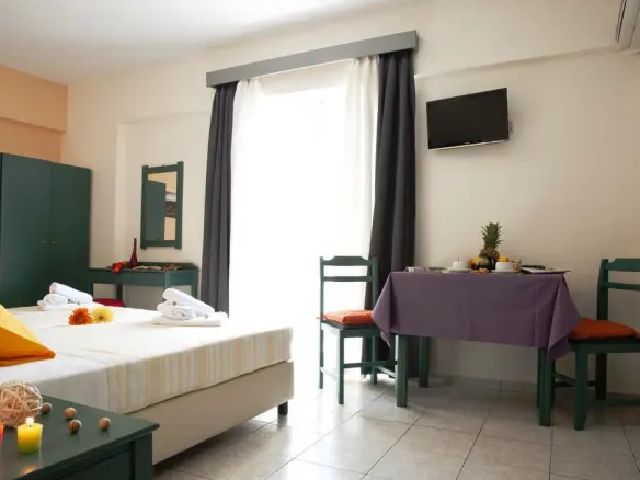 Hotel In Mallia, Greece (750 M²)