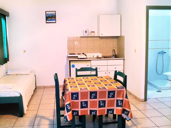 Hotel In Mallia, Greece (750 M²)