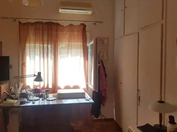 3-bedroom Flat In Voula, Greece (150 M²)