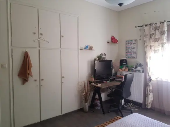 3-bedroom Flat In Voula, Greece (150 M²)