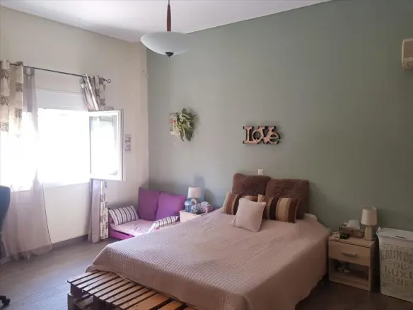 3-bedroom Flat In Voula, Greece (150 M²)