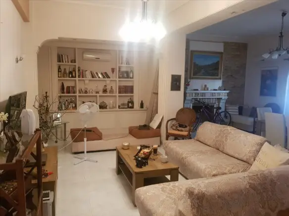 3-bedroom Flat In Voula, Greece (150 M²)