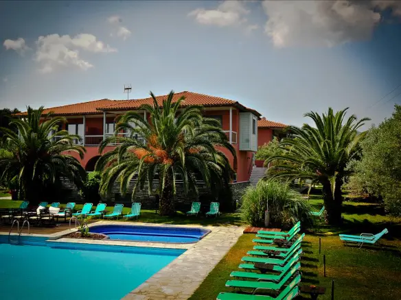 Hotel In Kassandra, Greece (1.260 M²)