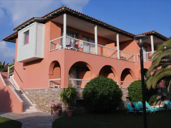 Hotel In Kassandra, Greece (1.260 M²)
