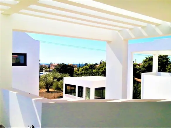 Complex In Kalivia Thorikou, Greece (707 M²)