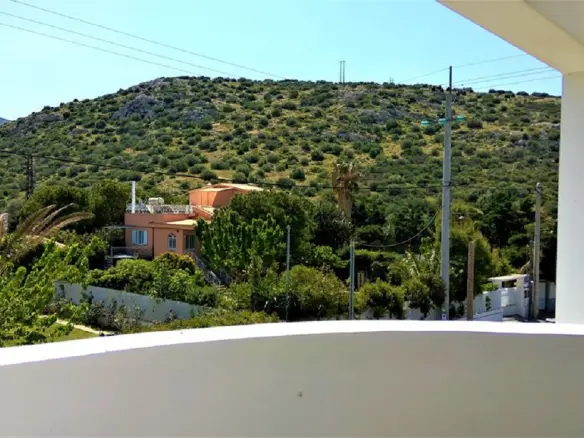 Complex In Kalivia Thorikou, Greece (707 M²)