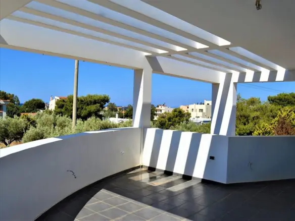 Complex In Kalivia Thorikou, Greece (707 M²)