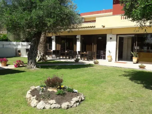 Hotel In Corfu, Greece (997 M²)