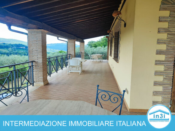 3-bedroom Villa In Poggio Nativo, Via Santa Maria