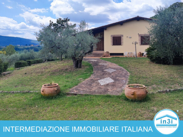 3-bedroom Villa In Poggio Nativo, Via Santa Maria