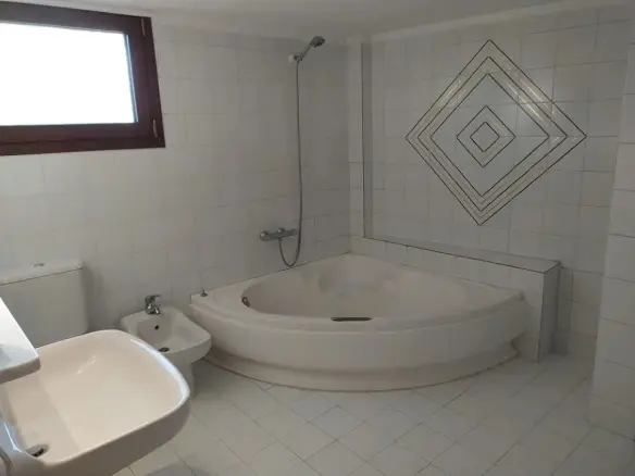 Detached House 285 M² In The Suburbs Of Thessaloniki