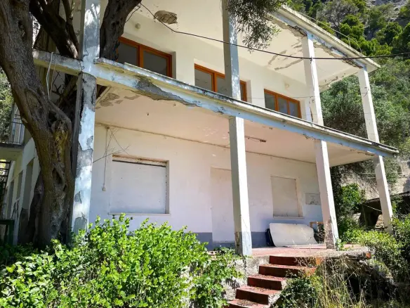 Building In Corfu, Greece (400 M²)