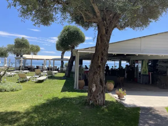 Hotel In Corfu, Greece (997 M²)